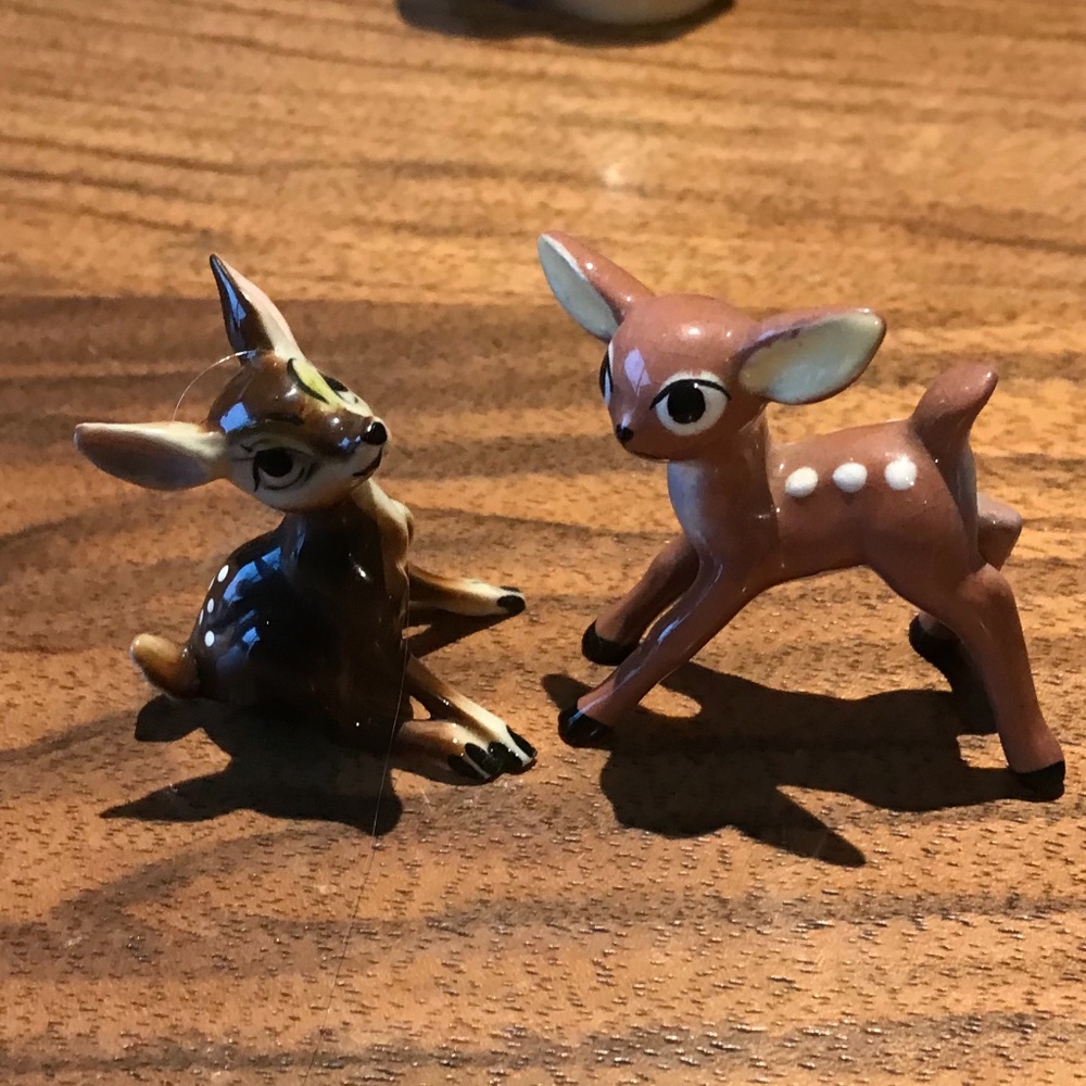 Spotted fawn figurines, lot of two, vintage